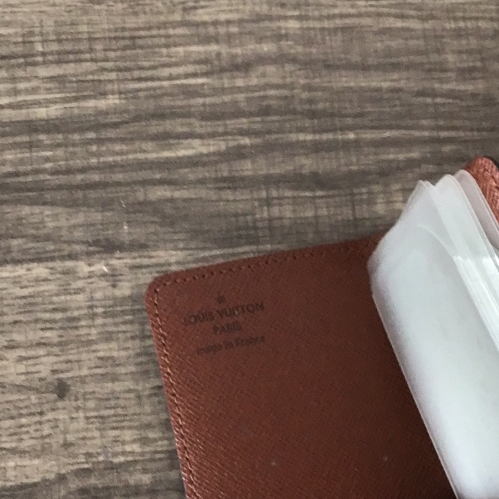 Louis Vuitton Monogram Card Photo Holder - Picture 7 of 11